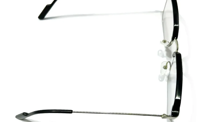Gọng Kính Vuông Nhựa Chống Ánh Sáng Xanh MI105 – Lắp Tròng Theo Độ