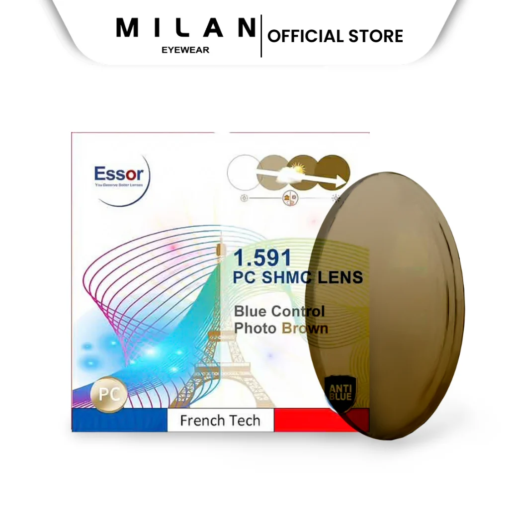 Không gian trưng bày bảng giá và chương trình khuyến mãi tại Milan Eyewear