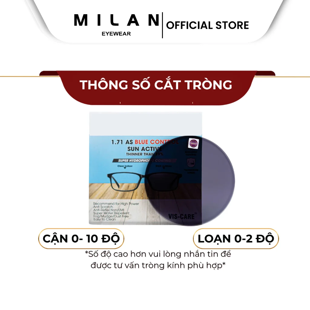Không gian trưng bày bảng giá và chương trình khuyến mãi tại Milan Eyewear
